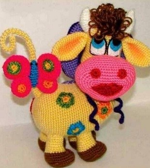 Корова крючком цветная